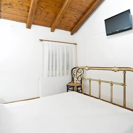 Apartment Cozy Attic Near Delphi