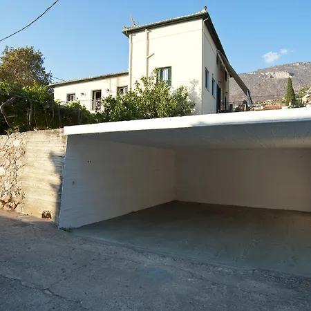 Apartman Cozy Attic - Elia Chrisso Delphoi