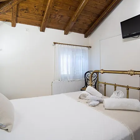 Apartman Cozy Attic - Elia Chrisso