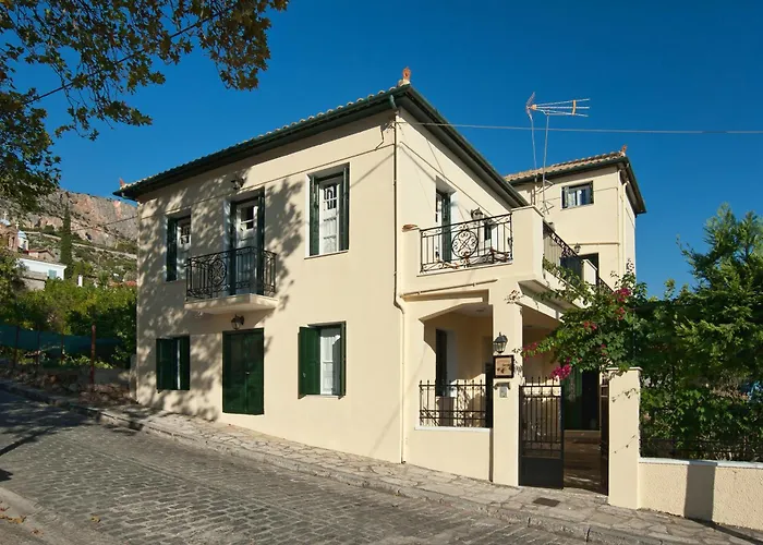 Διαμέρισμα Cozy Attic - Elia Chrisso Δελφοί